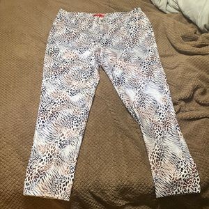 brand is maze collection. size 1x  leopard print jeggings